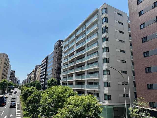 プラウド外観