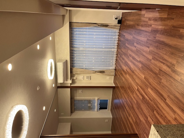 ���r���O